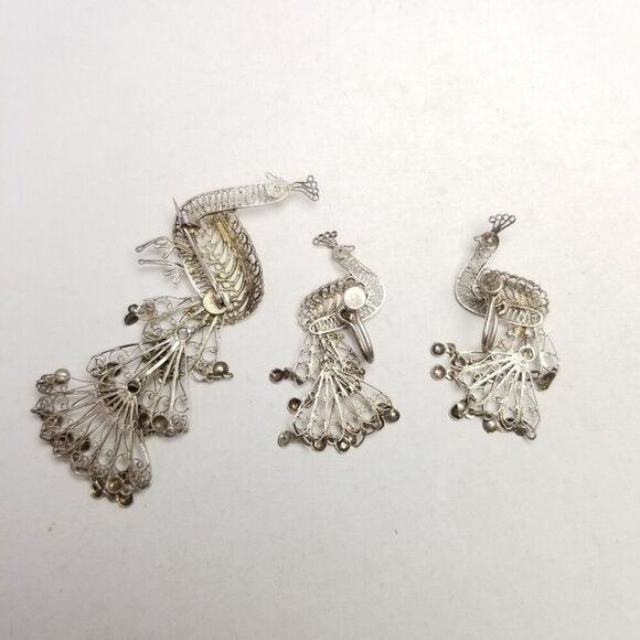 Vintage Filigree Peacock Clip On Earring and Brooch Set, Silver Tone, Estate - Picture 7 of 7
